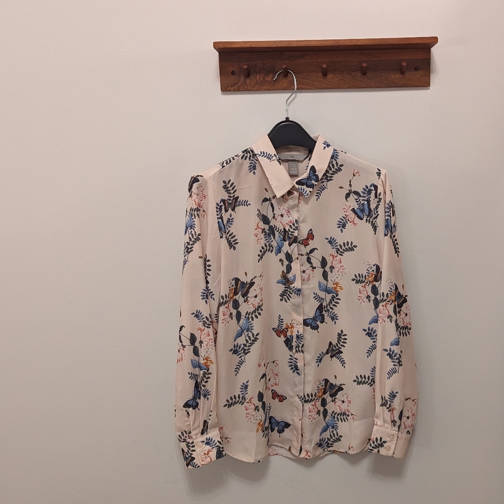 [H&M] Floral Pattern Cream Shirt
